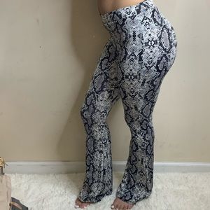 Snake skin stretchy flare pants
